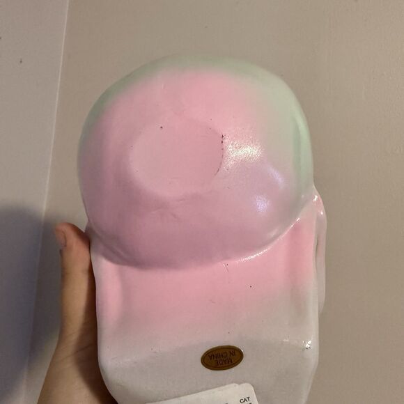 Halloween Summerween Pastel Rainbow Skull With Heart Eyes Decor NWT - Picture 5 of 5